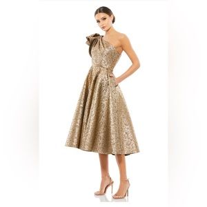 Mac Duggal ONE SHOULDER BOW MIDI DRESS, style 67906